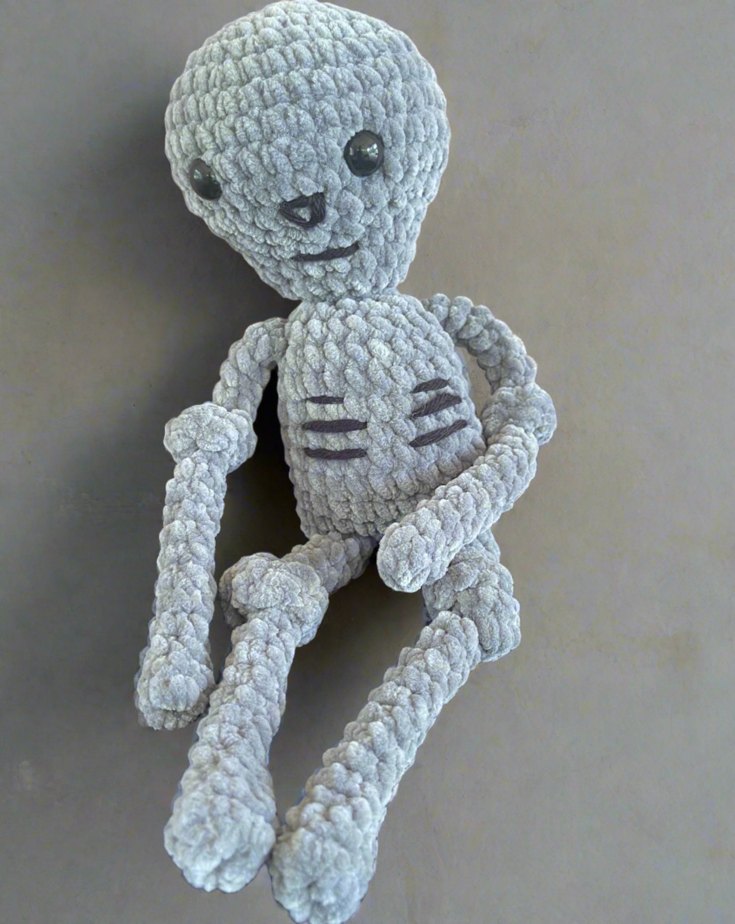 Knotty skeleton Plushie